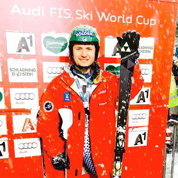Alexander Khoroshilov Ends Career with Victory in Kirovsk