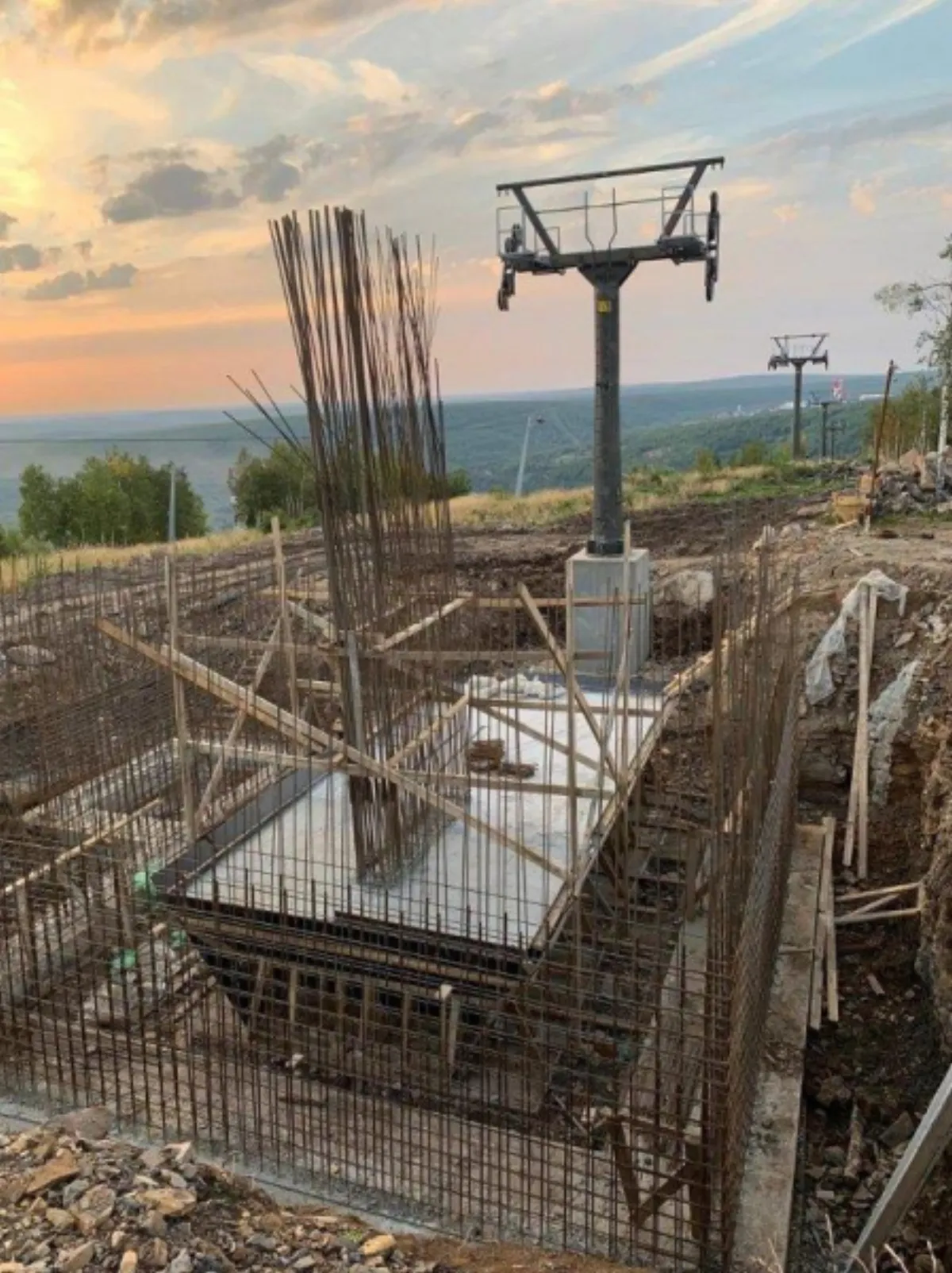 На ГК "Губаха" к началу зимнего сезона запустят первый в крае кресельный подъемник