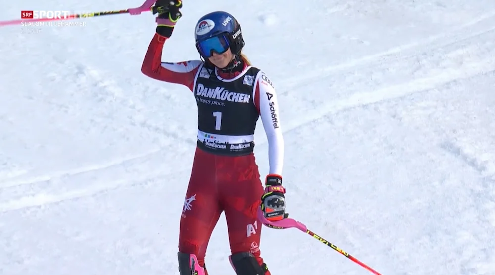 Shiffrin leads Hafjell slalom, nears overall World Cup