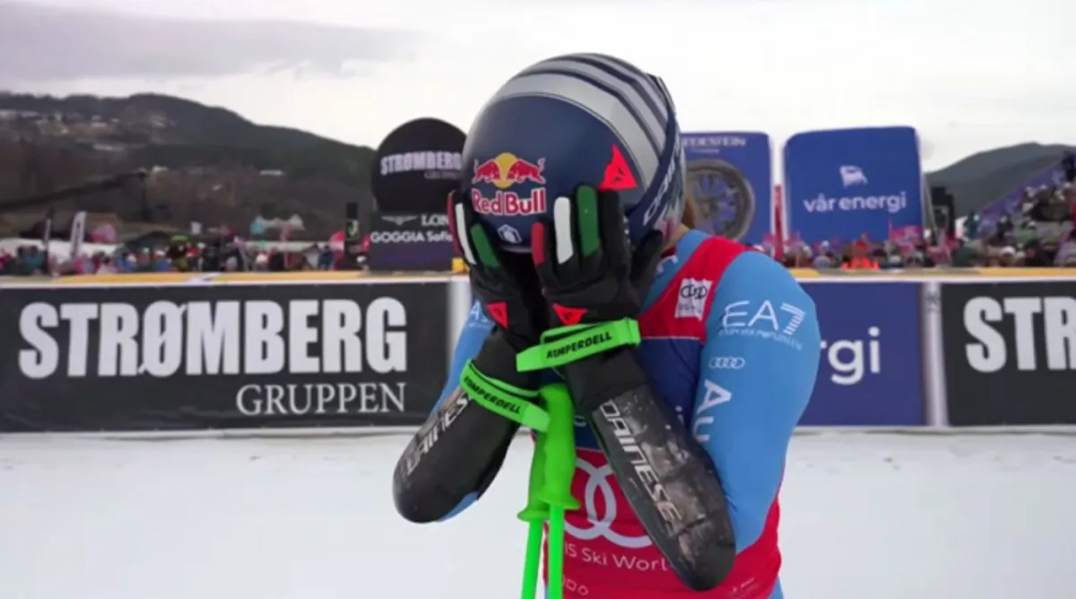 Sofia Goggia wins the World Cup in super-G