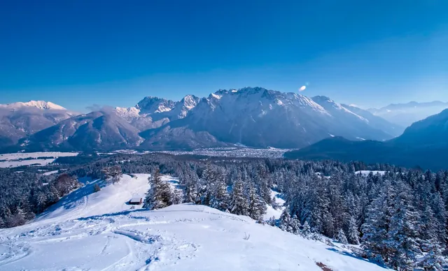 Dammkar - Mittenwald: подготовленный склон в солнечный день