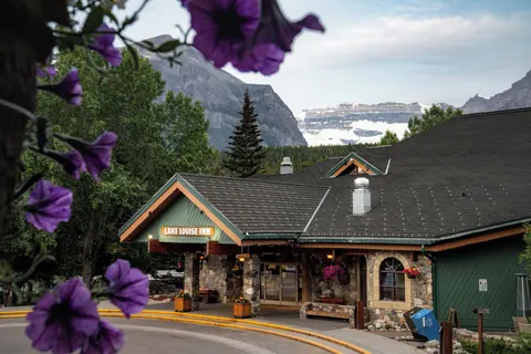 Lake Louise Inn