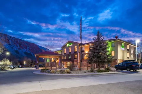 Holiday Inn Express Glenwood Springs Aspen Area by IHG