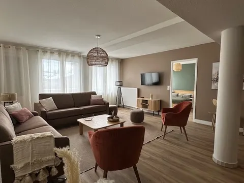 APARTMENT IN THE CENTRE ROUSSES