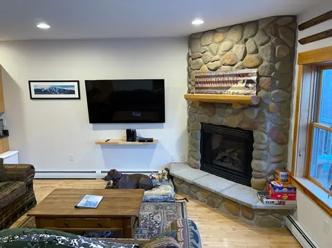 Dog Friendly Sugarloaf 3-Bedroom Condo