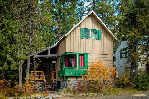 Cozy & comfortable mountain cabin with great Government Camp location