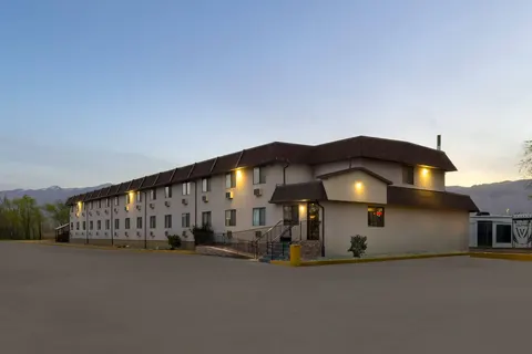 Super 8 by Wyndham Ogden, Utah