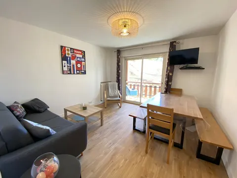06BD - Nice 6-person apartment facing the slopes