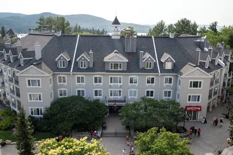 Holiday Inn Express & Suites Tremblant by IHG