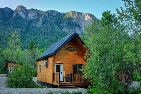 Grey Lodge - Alpha Mountain Lodging + Sauna