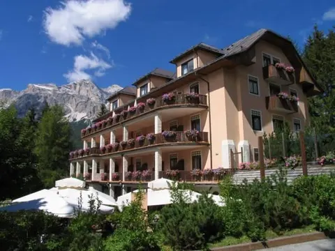 Boutique Hotel Villa Blu Cortina D'Ampezzo