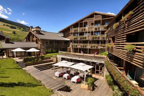 M de Megève