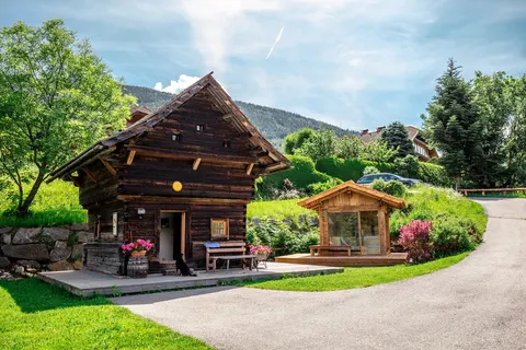 Cottage with panoramic garden sauna