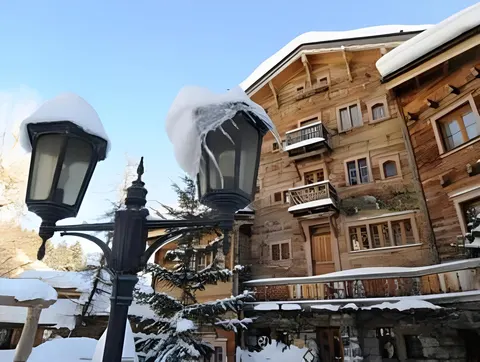 Hostellerie du Pas de l'Ours "Relais et Châteaux"