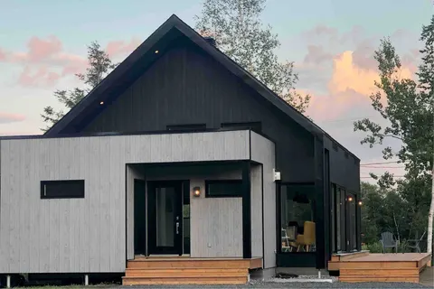 Black House - Bike in/Bike out