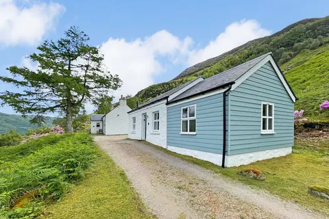 Cosy, romantic, luxury Highland cottage