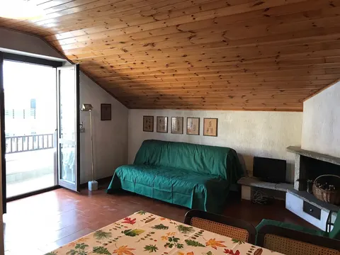 Cozy apartment for a weekend on skis