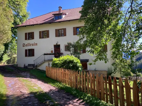 Sallrain Hof Apartment 1