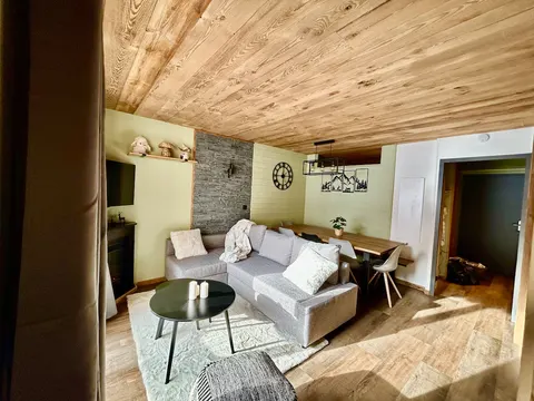 8/10 people, 3 bedrooms, At the foot of the slopes, Pool