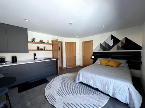 Suite at Juniper Hill