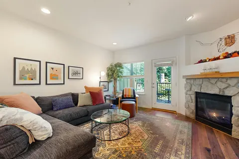 Dog-friendly, upscale condo with shared pool & hot