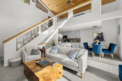 Ski Resort Cabin in Incline Village with Lakeview