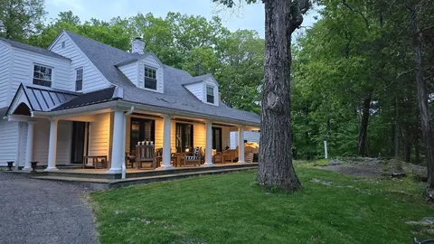 Charming 3BD/3BA Country Hideaway