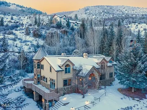 Spacious&refined Arrowhead/CCR Golf course home