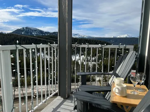 Mountain escape at Mt. Washington BC