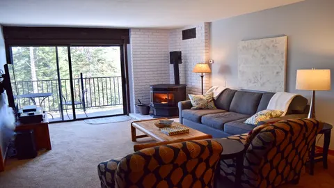 Beautiful Lake Tahoe Area Condo In Alpine Meadows