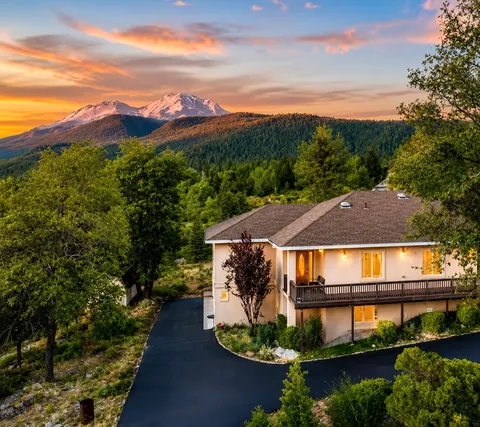 Mt. Shasta is calling-Amazing Views-House of Light