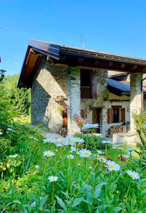 Artemisia hut and garden - Marguareis Park