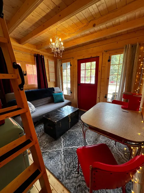 The Hampton Cabin