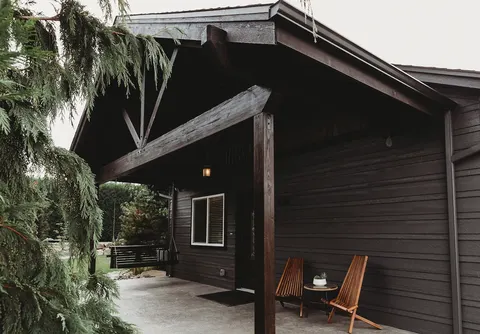 Modern home/fire pit/near Leavenworth