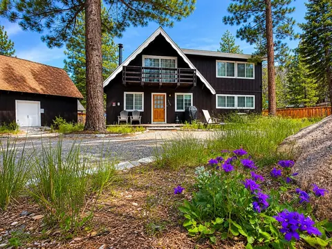 Panorama Chalet - Hot tub + Dogs + Pool Table