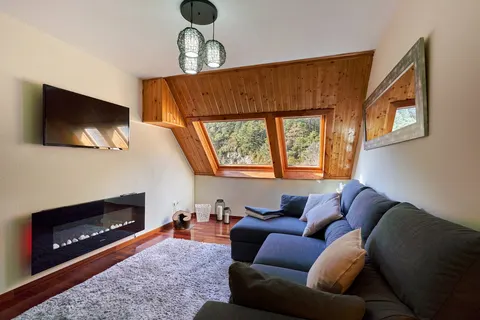 Magnificent Duplex Penthouse with Mountain View