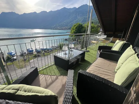 Attic apartment with balcony on Lake Brienz, Brienz