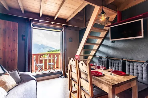 Slow Chalet Etale Ski in-out Duplex Mountain View Balcony & Free parking