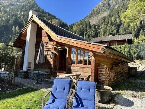 Cottage-Private Bathroom-Garden View-Romantikhütte