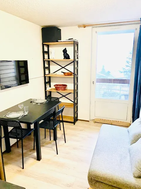 Nice studio with lake view