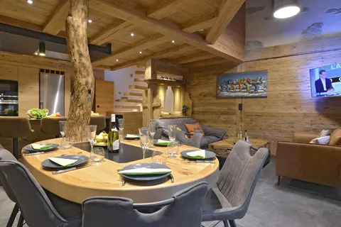 The superb cabin, semi-detached house in the heart of the