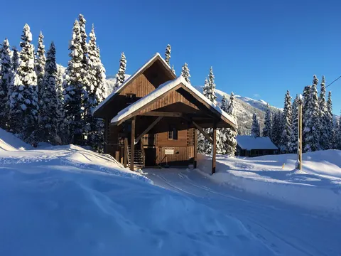 Newly built cozy chalet at Powder King
