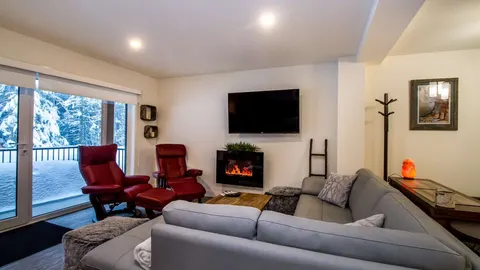 Great Location near the ski resort | Magog