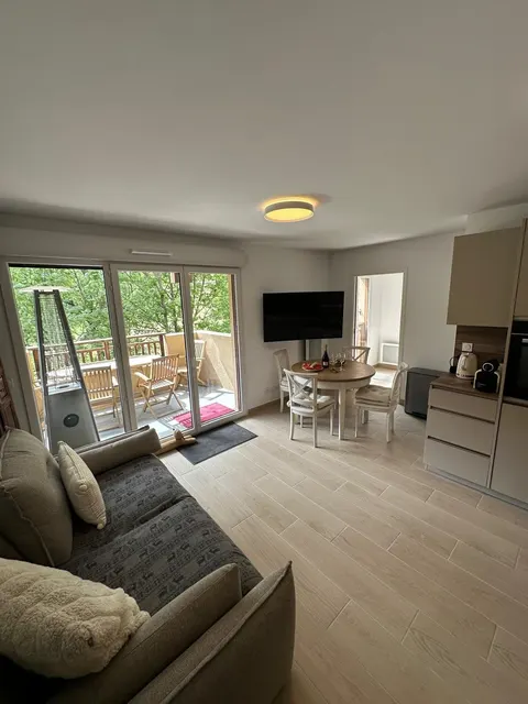Charming family apartment with views and terrace