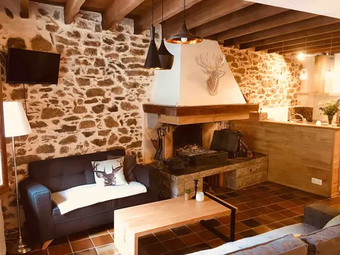 Ax les Thermes Mountain Stone house 6 pers.