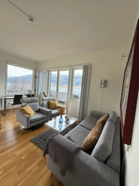 All-Season Retreat in Oppheim - Close to Voss