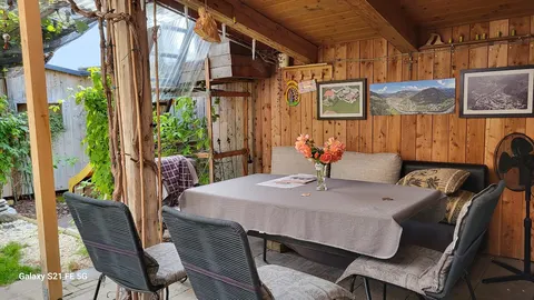 Apart-Single-kitchen-living-room