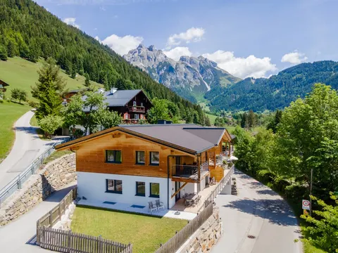 Villa with mountain views
