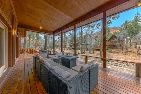Mountain River Chalet
