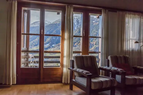 Winter sports & hikes in Ernen C73
